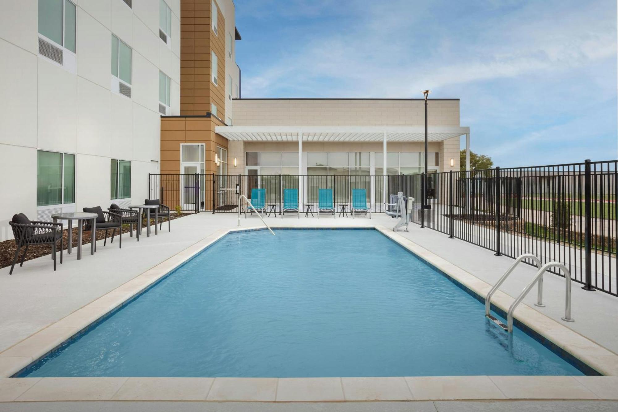 Towneplace Suites By Marriott Forney מראה חיצוני תמונה